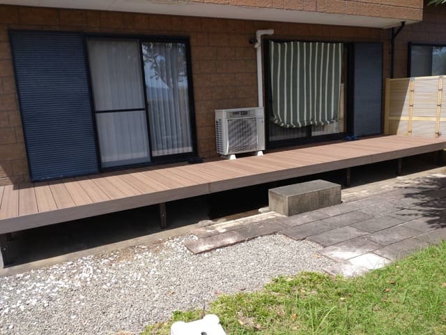 東宮花の森デッキ工事1